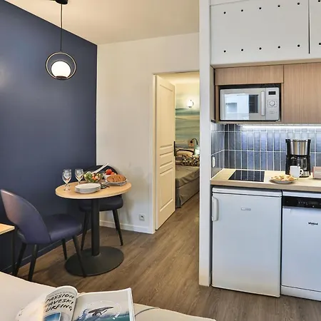 Apartmanhotel Pierre & Centre 3*