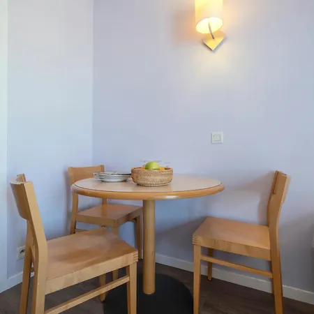 Pierre & Centre Apartmanhotel